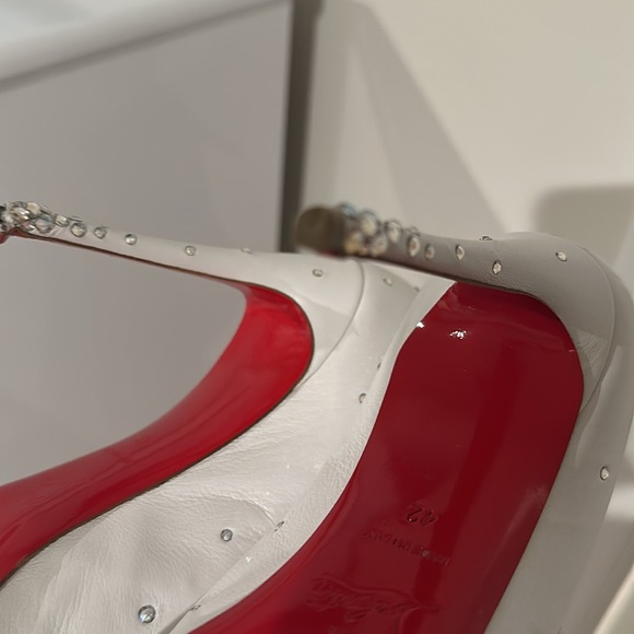 Used - Picture 6 of 8